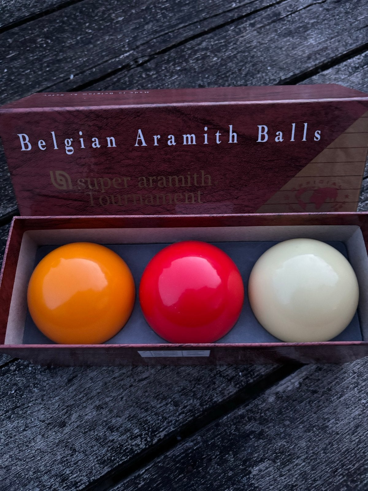 Belgian Aramith Super Tournament carmaboleBiljartballen ZGAN, Ophalen of Verzenden, Zo goed als nieuw, Keu of Ballen