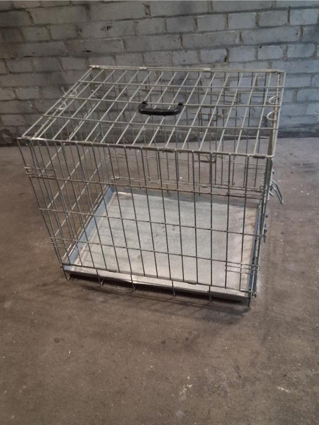 Te koop,Metaal Hond bench. Twee keer deur, Ophalen