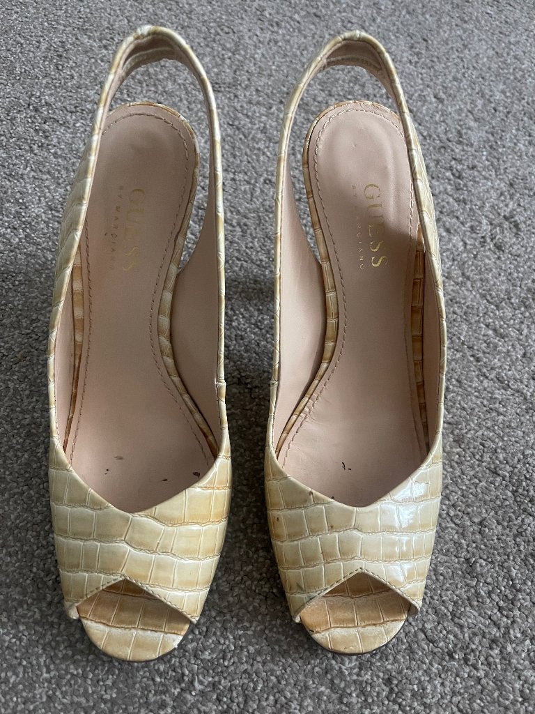Guess dames schoenen maat 37, Guess, Bruin, Ophalen of Verzenden, Zo goed als nieuw
