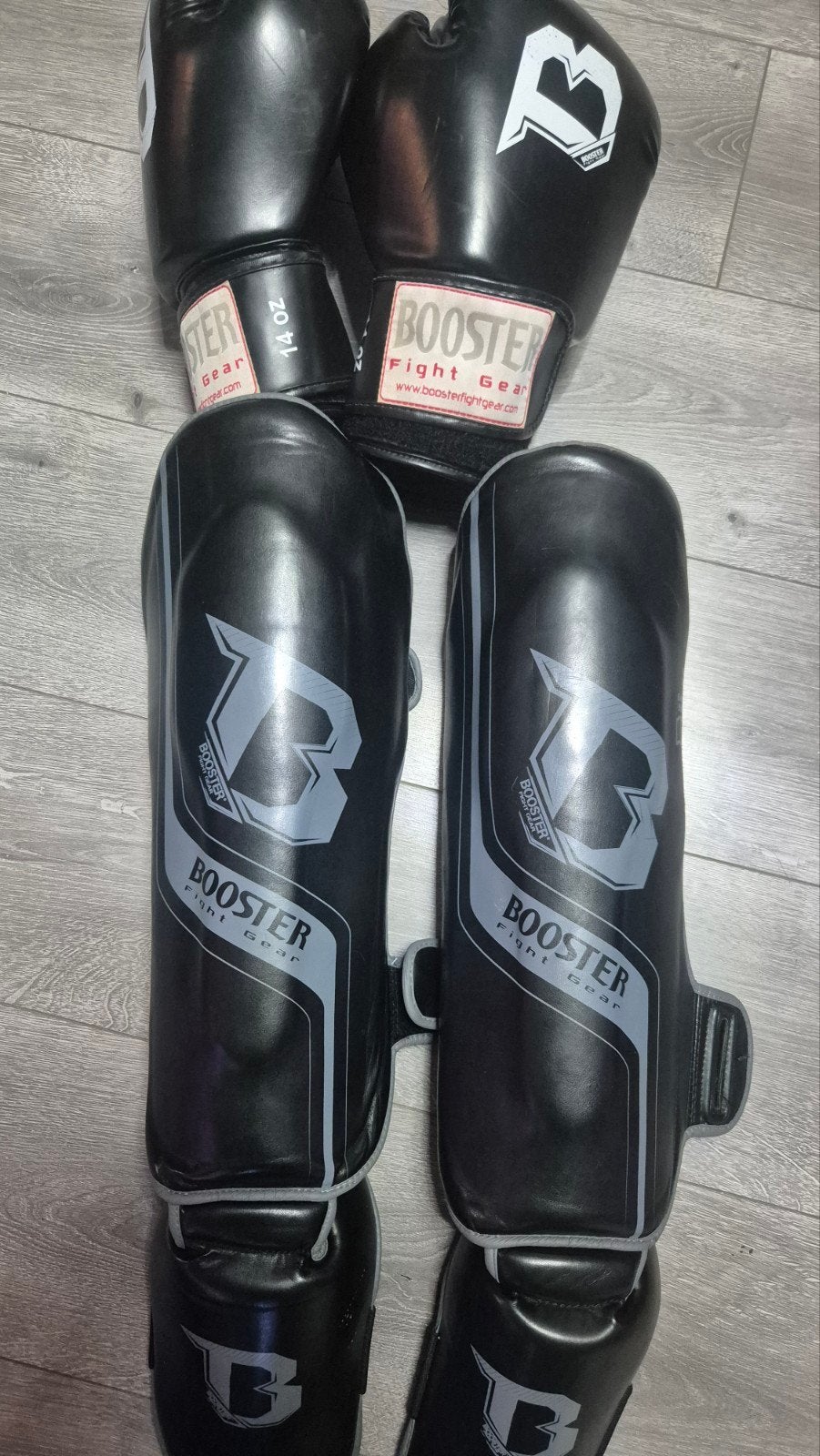 Kickboks set: handschoenen 14oz en scheenbeschermers maat L, Sport en Fitness, Vechtsporten en Zelfverdediging, Gebruikt, Overige