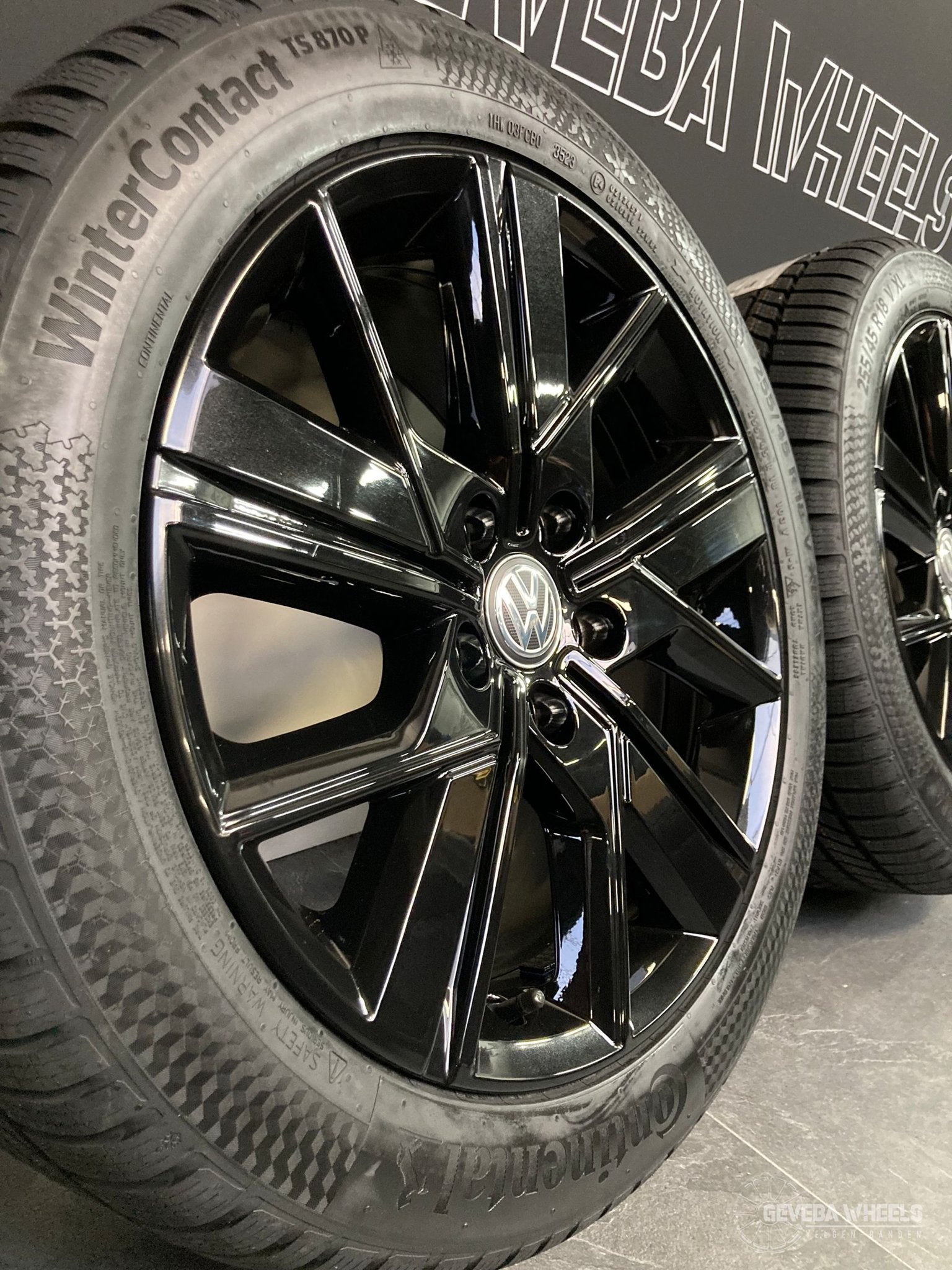 18” originele VW Transporter T5 T6 T7 velgen + winterbanden, Auto-onderdelen, Banden en Velgen, 18 inch, 255 mm, -, -