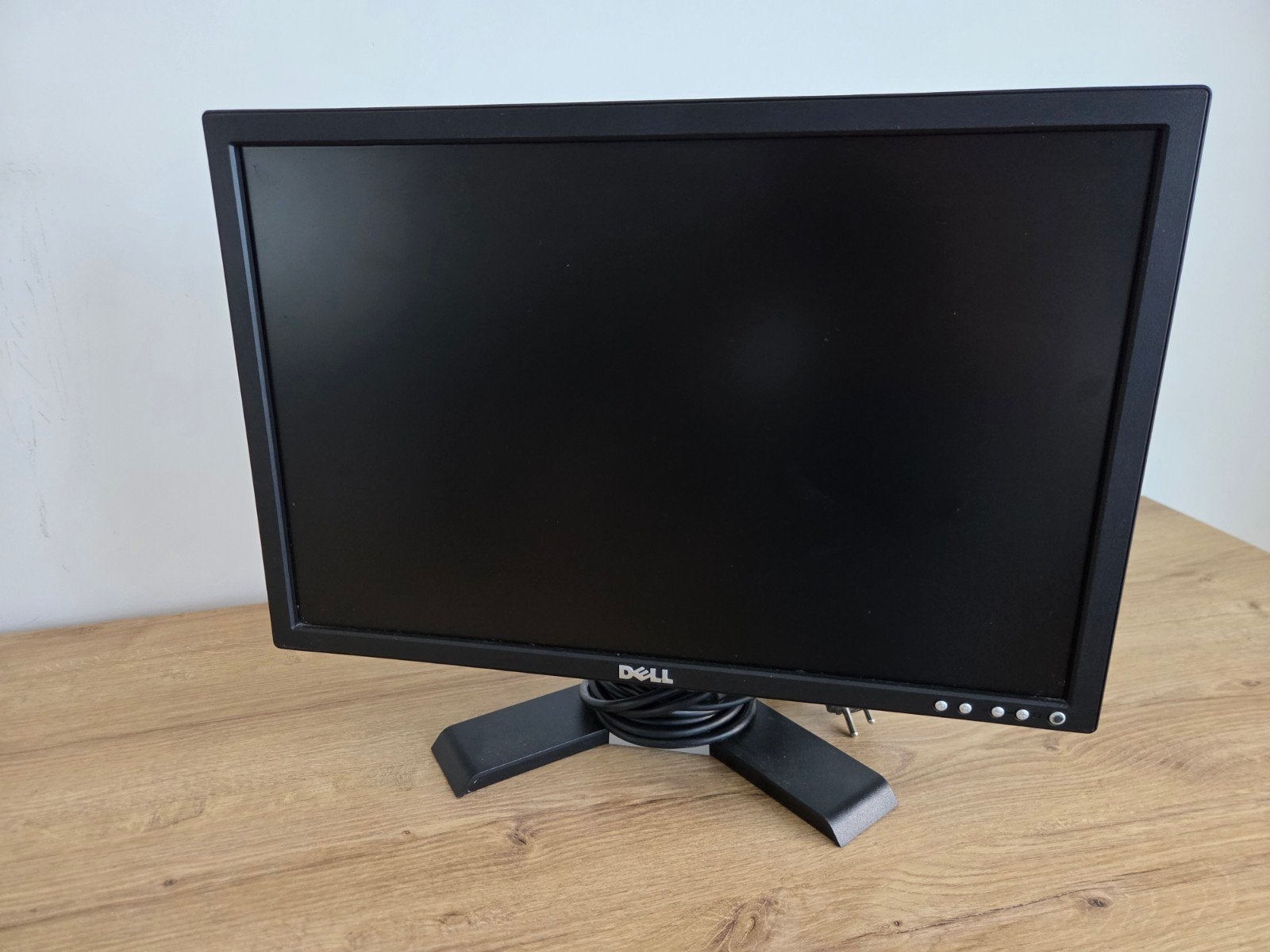Dell Monitor 20,5 inch 52 cm - Ideaal voor thuis of kantoor, Computers en Software, Monitoren, Ophalen, Kantelbaar, Dell, 60 Hz of minder