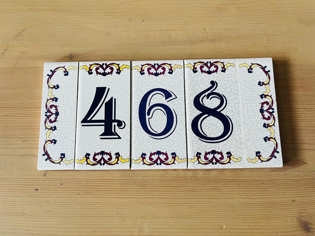 Originele Portugese tegeltjes - Huisnummer 468, Gebruikt, Meerkleurig, Ophalen of Verzenden, Wandtegel