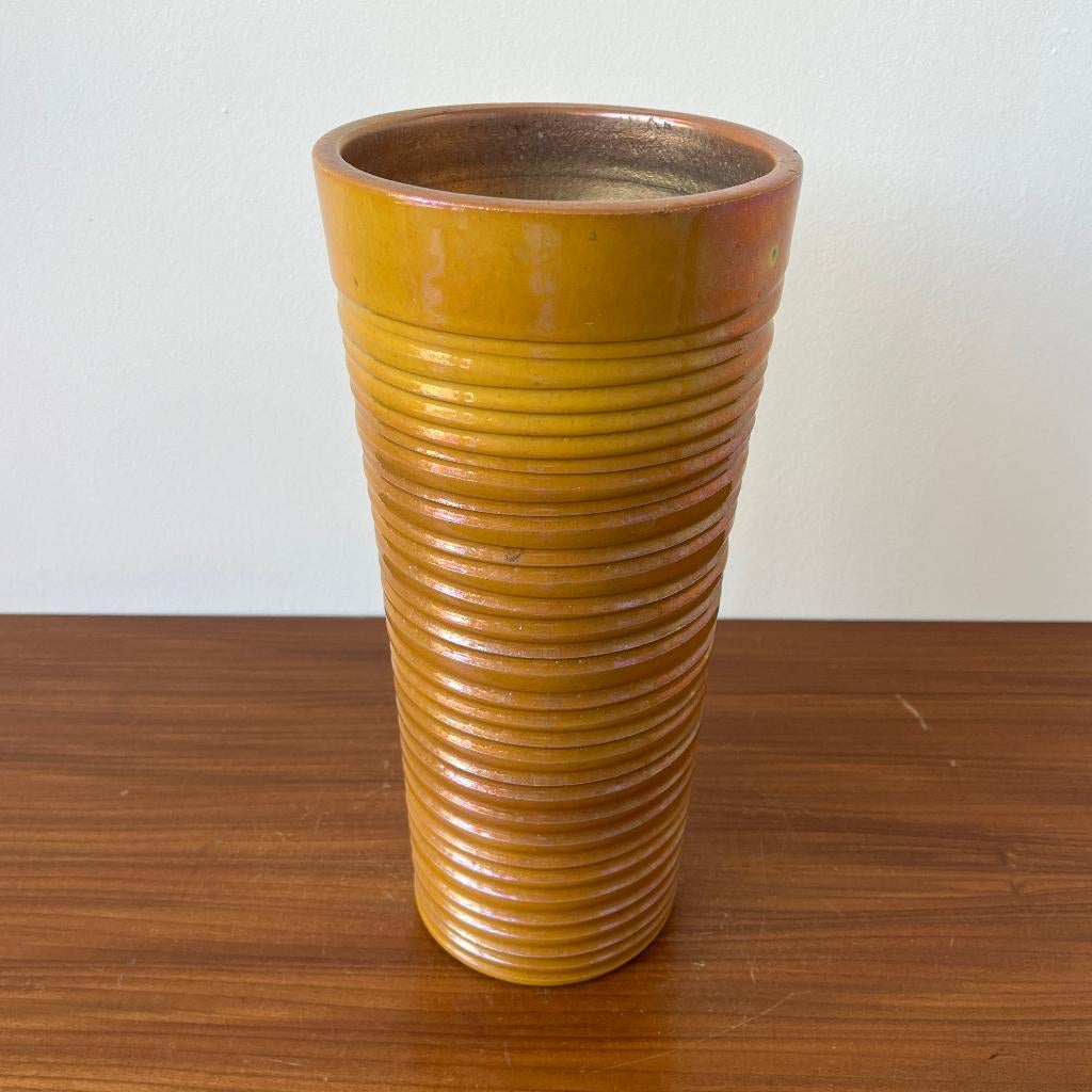 Kasper Mobach gouden geribbelde vaas voor Mobach Utrecht, Gebruikt, Overige kleuren, Aardewerk of Porselein, Mobach