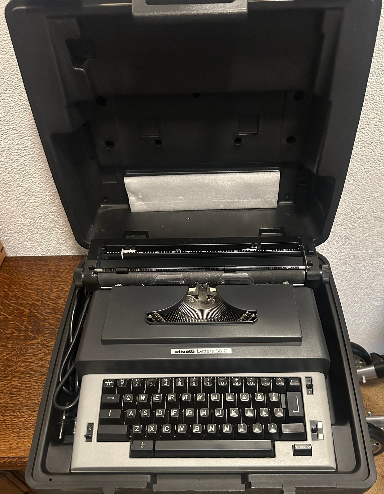 Olivetti Lettera 38 C, Ophalen, Zo goed als nieuw