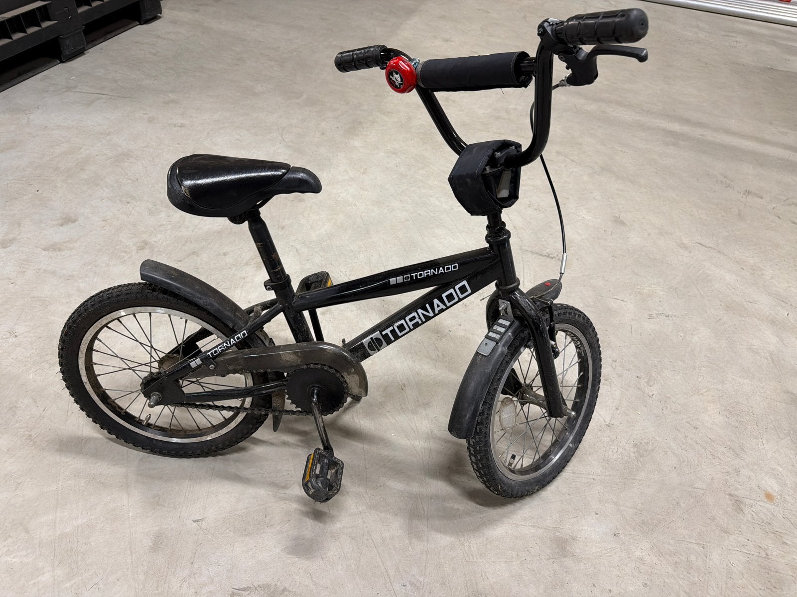 Kinderfiets Tornado - Terugtraprem, handrem afstellen, Fietsen en Brommers, Fietsen | Kinderfietsjes, Ophalen, Gebruikt, Terugtraprem