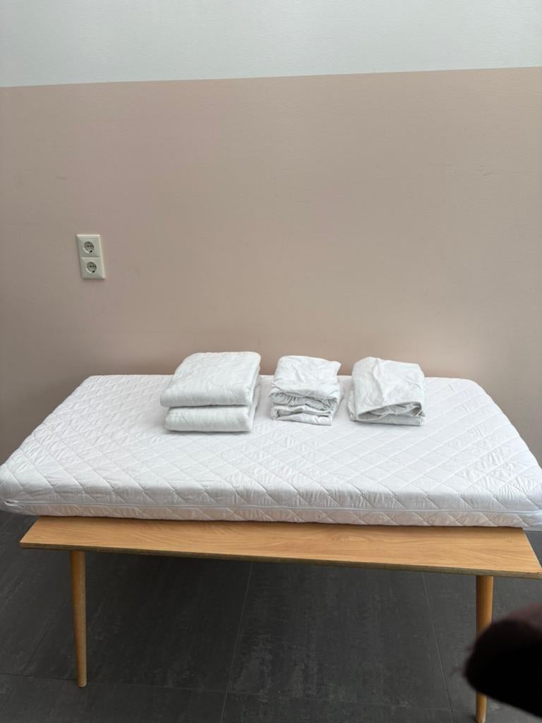 Matras 140 x 70 cm Petite Amelie, Ophalen, Gebruikt, 190 cm of minder, Matras