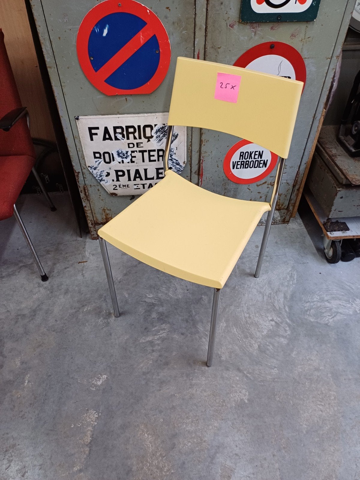 25 x stapelstoelen kantine stapelbare partij stoelen, Ophalen