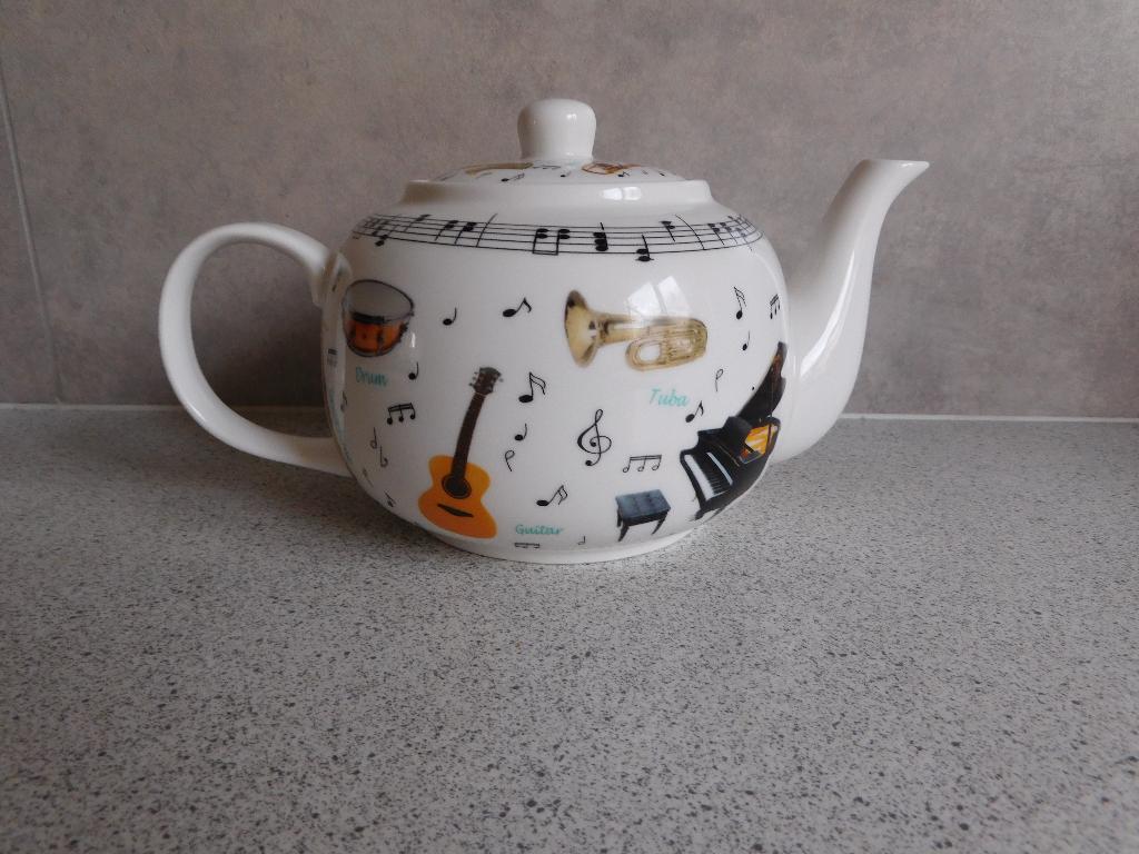 Theepot Making Music the Leonardo Collection, Huis en Inrichting, Overige typen, Ophalen of Verzenden, Zo goed als nieuw, Overige stijlen
