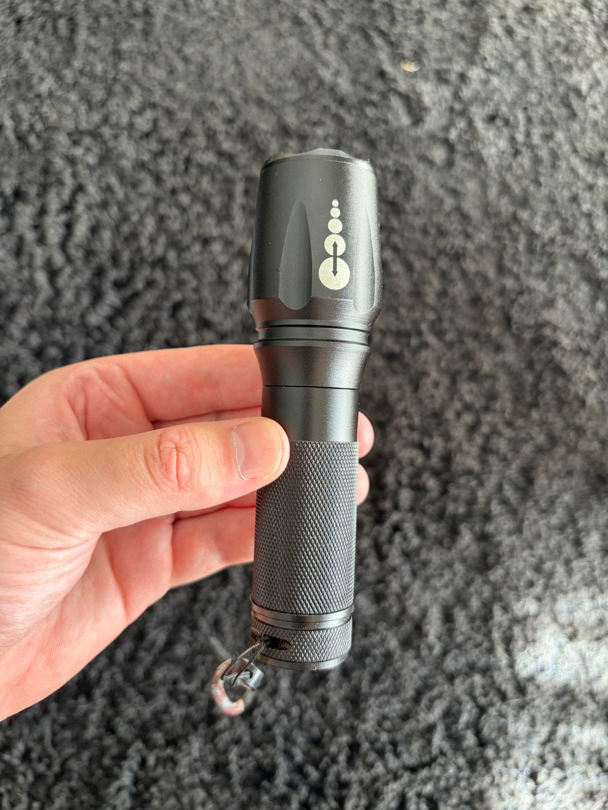 Compacte en krachtige LED zaklamp, Ophalen of Verzenden, Gebruikt, Batterij