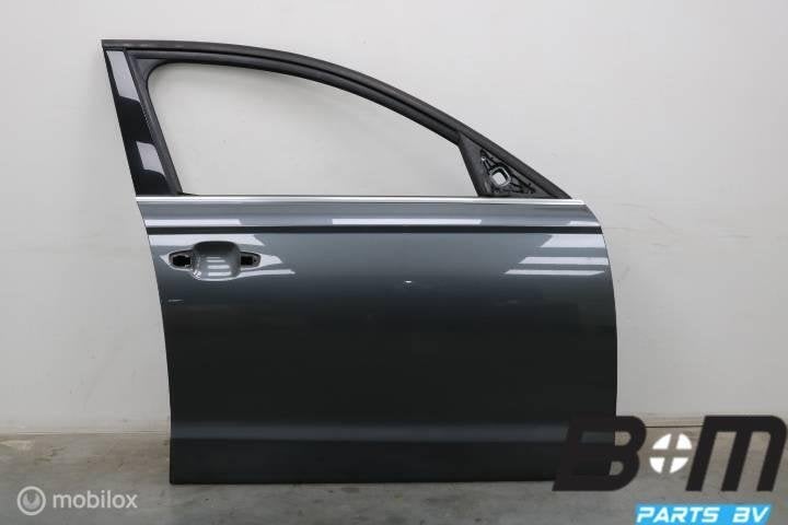Portier rechts voor Audi A6 4G LZ7S 4G0831052