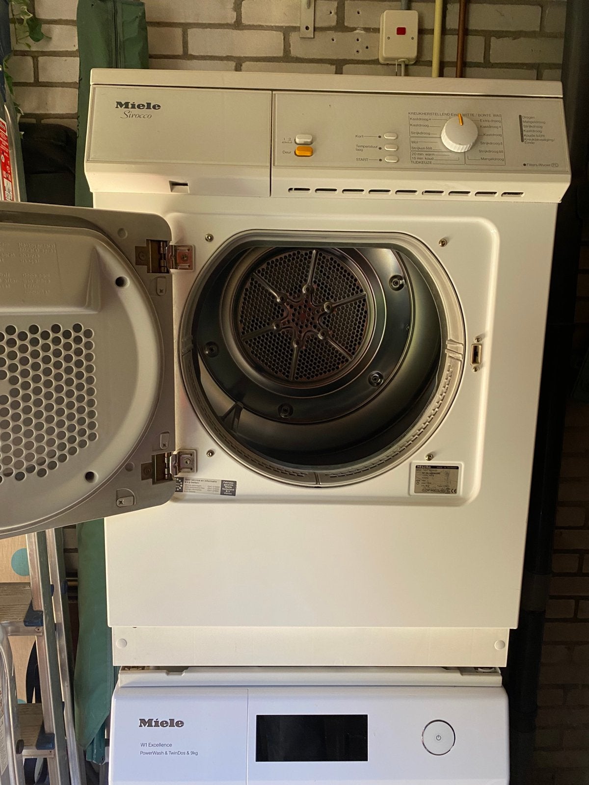Miele droger, Ophalen, Gebruikt, Luchtafvoer, 4 tot 6 kg