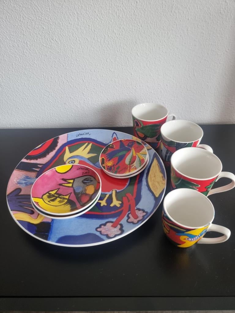 Corneille servies 9 delig/ porselein, Ophalen of Verzenden, Zo goed als nieuw, Overige stijlen, Kop(pen) en/of Schotel(s)