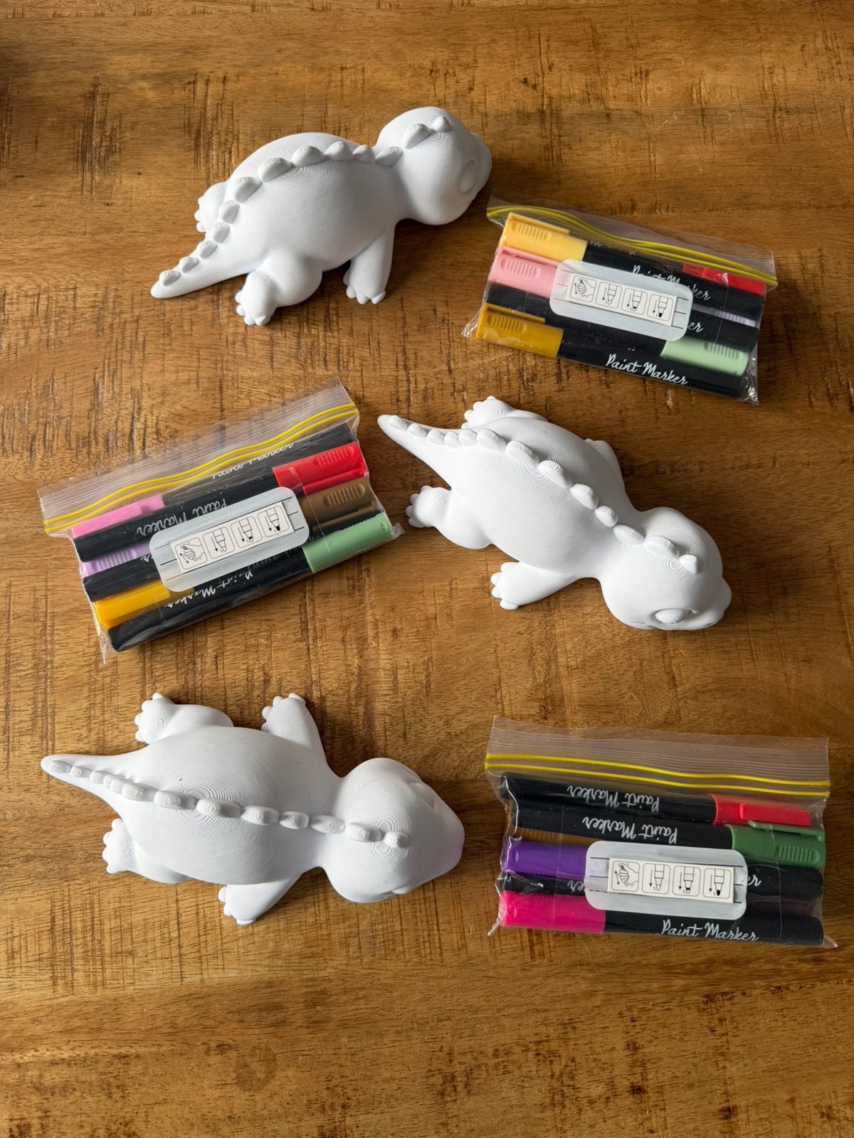 Kleur je eigen dino in met 6 speciale markers, Ophalen of Verzenden, Nieuw, Potlood of Stift