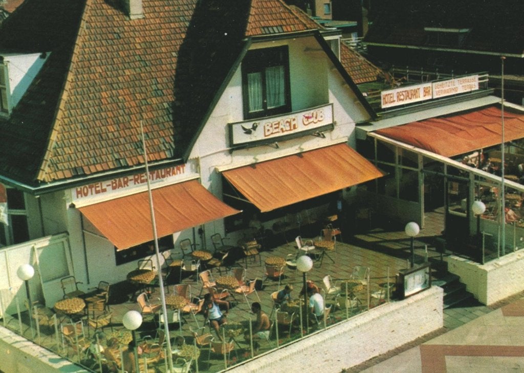 43743	Noordwijk	aan Zee	1977 Hotel Restaurant	Beach Club, Ophalen of Verzenden, 1960 tot 1980, Ongelopen, Zuid-Holland