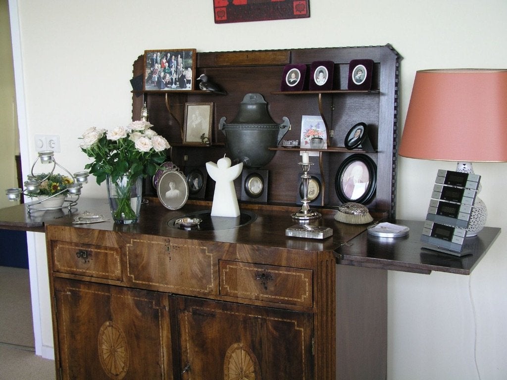 ANTIEKE KAMER BUFFETKAST, Ophalen