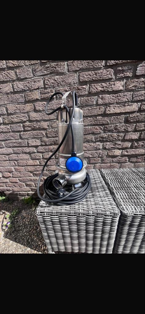 Zo goed als nieuwe dompelpomp, weinig gebruikt, Ophalen of Verzenden, Zo goed als nieuw, Elektrisch, Dompelpomp