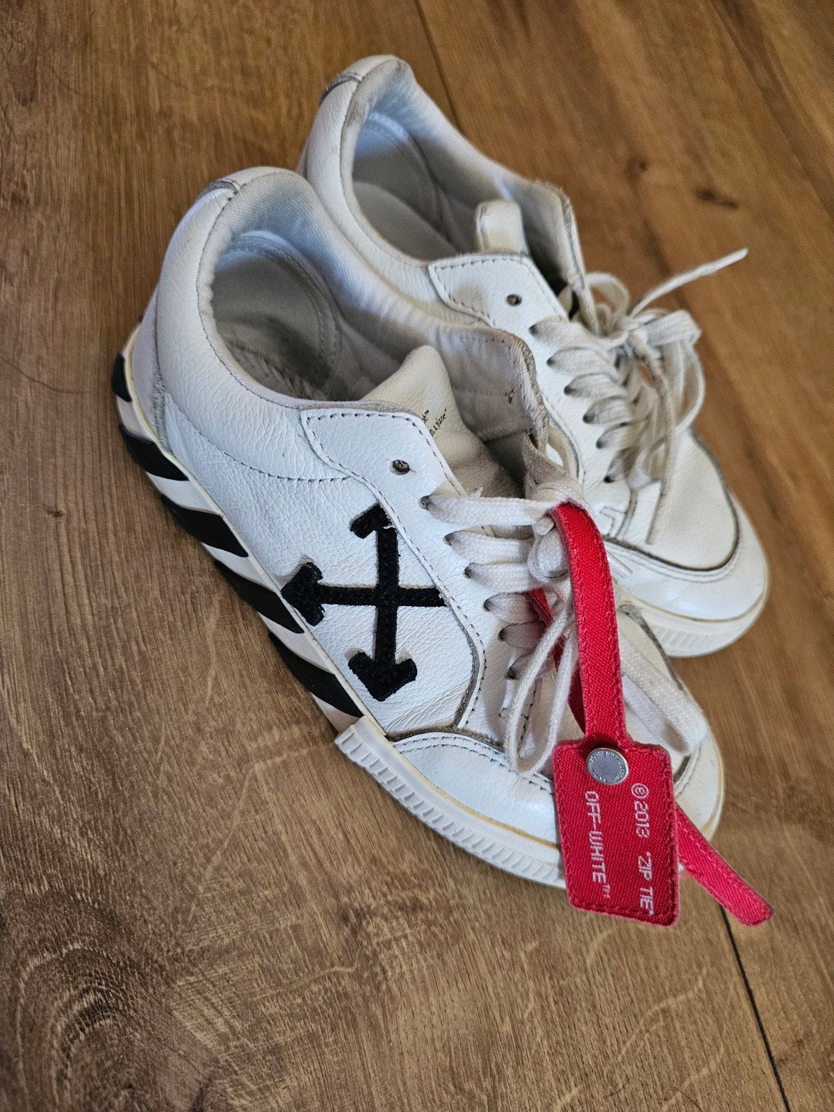 Off-White sneakers maat 32 orgineel, Kinderen en Baby's, Kinderkleding | Schoenen en Sokken, Gebruikt, Schoenen, Jongen of Meisje