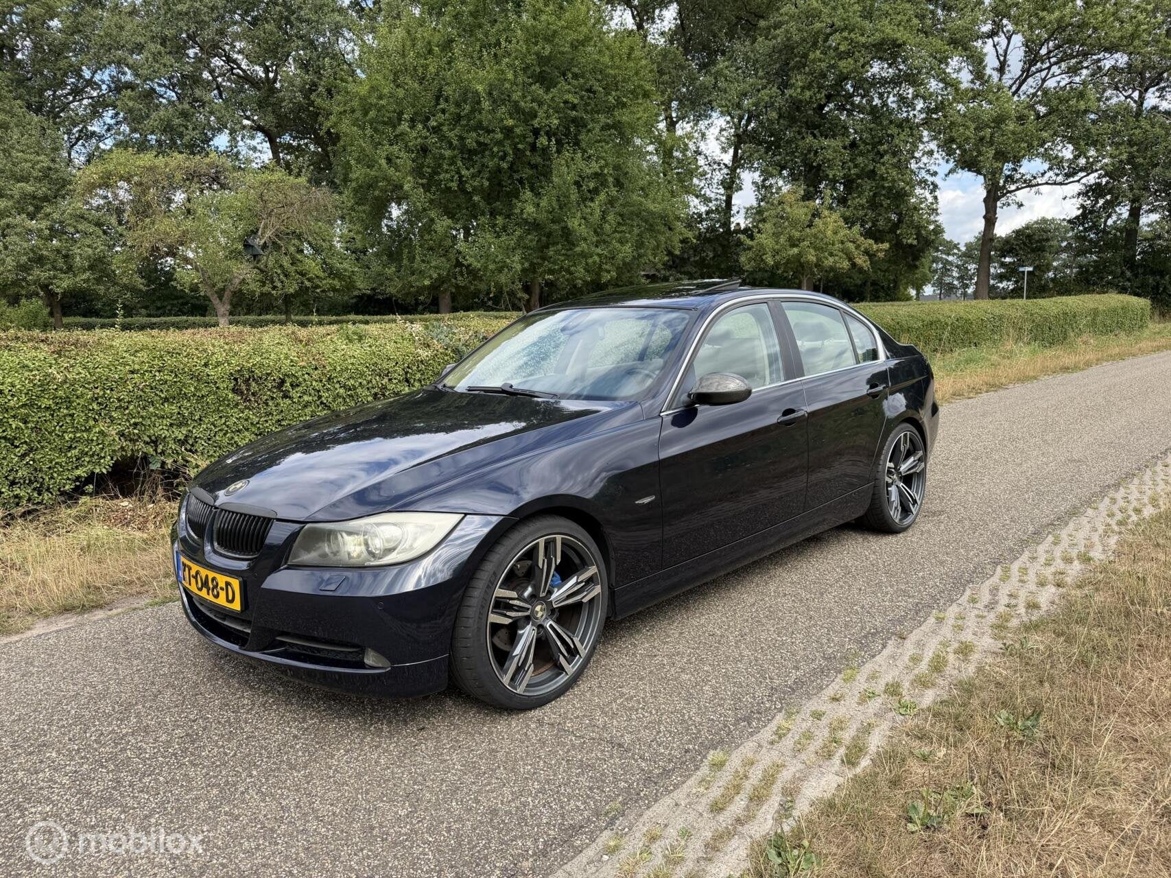 BMW 3-serie 325i High Executive Schuifdak LEES TEKST!, Auto's, Automaat, 745 kg, Achterwielaandrijving, Gebruikt