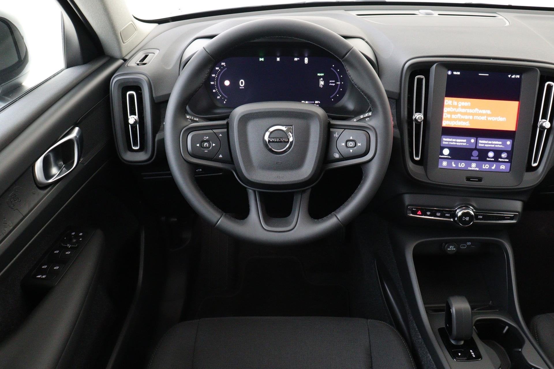 Volvo EX40 SINGLE MOTOR ESSENTIAL 70 kWh -CAMERA|CRUISE|DAB|, Auto's, Wit, 420 min, Nieuw, SUV of Terreinwagen