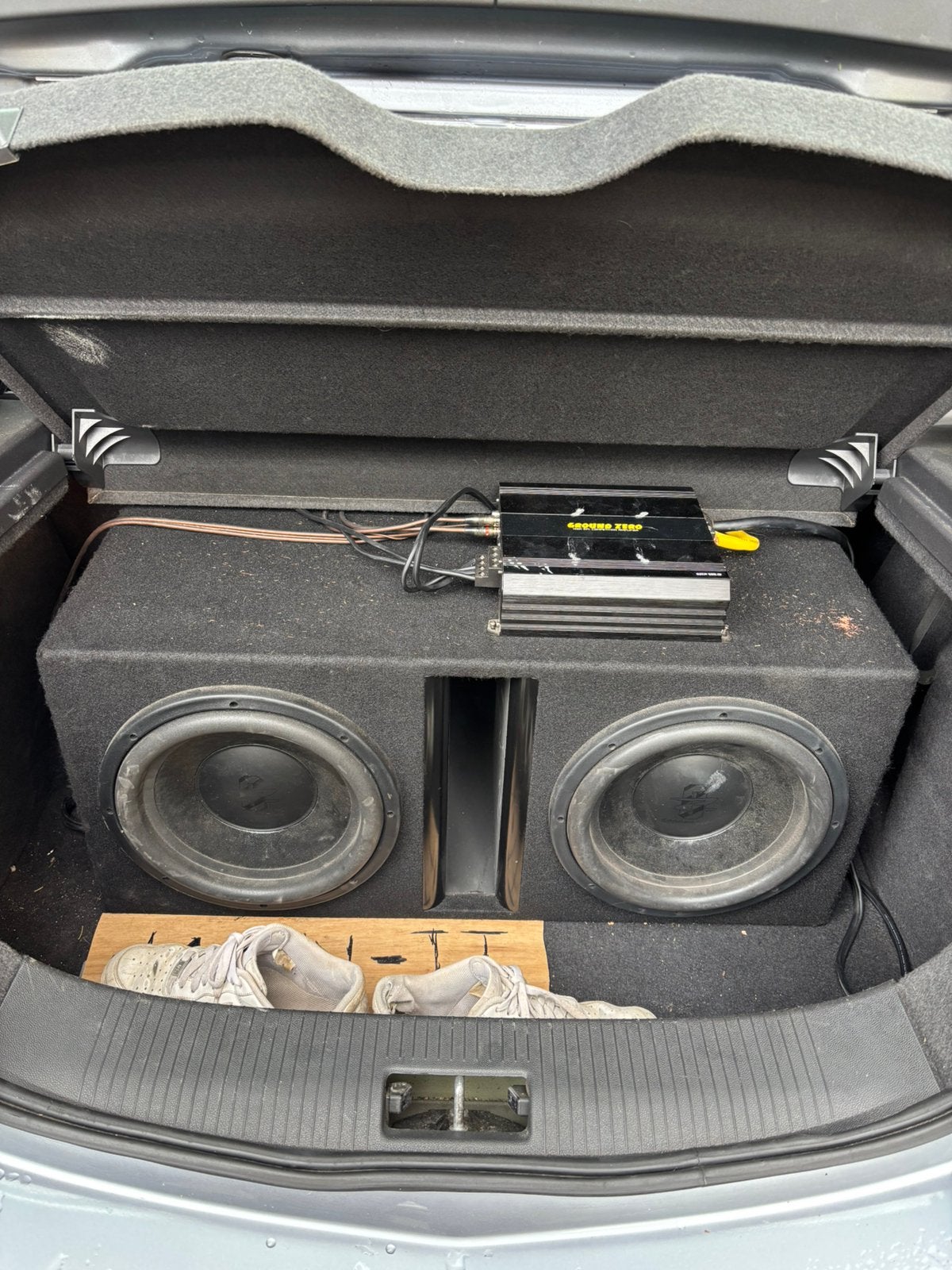 1200 Watt Groundzero Subwoofer Compleet, Auto diversen, Autospeakers, Ophalen, Zo goed als nieuw
