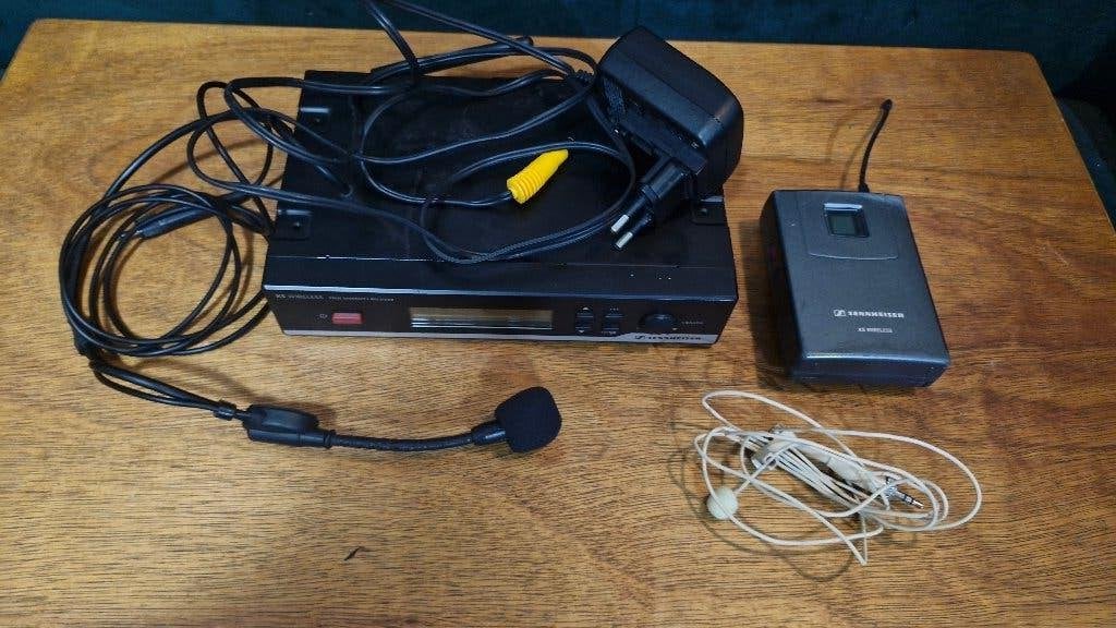 Sennheiser XS Wireless set met lavalier mic en headset, Muziek en Instrumenten, Ophalen of Verzenden, Gebruikt, Overige typen