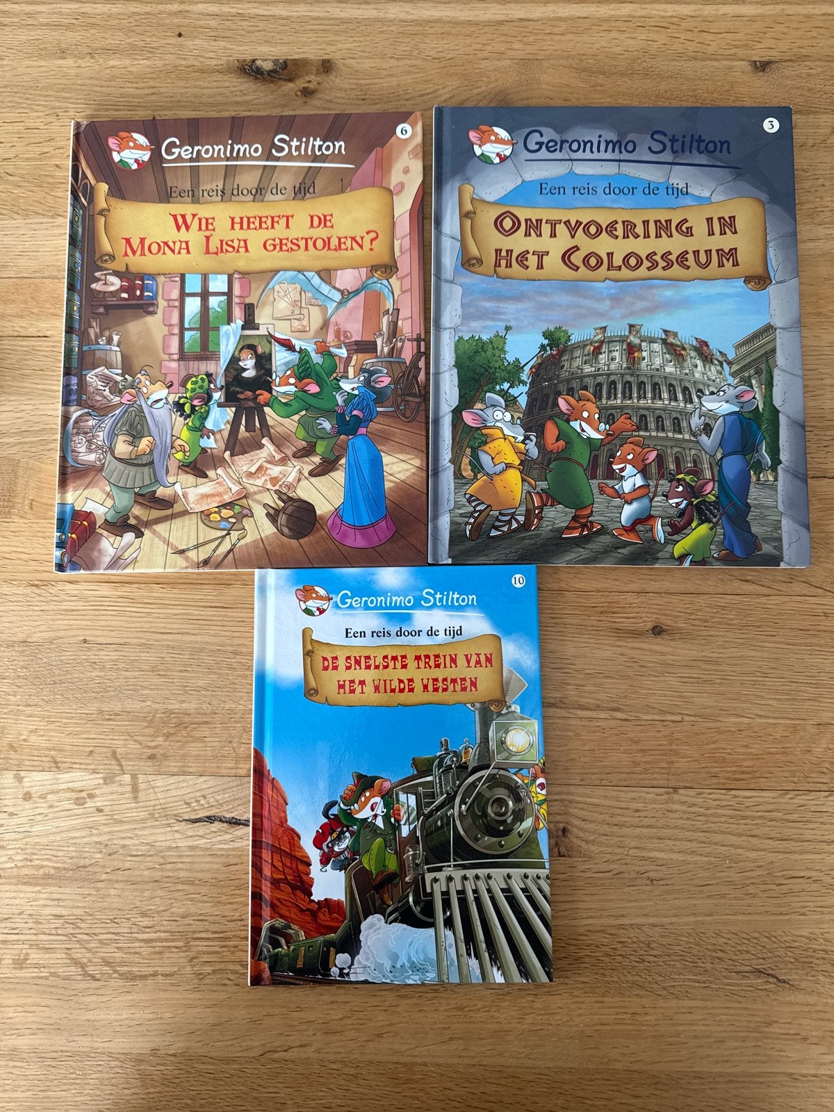 Geronimo Stilton boeken - Een reis door de tijd (3 stuks), Boeken, Ophalen of Verzenden, Zo goed als nieuw, Fictie