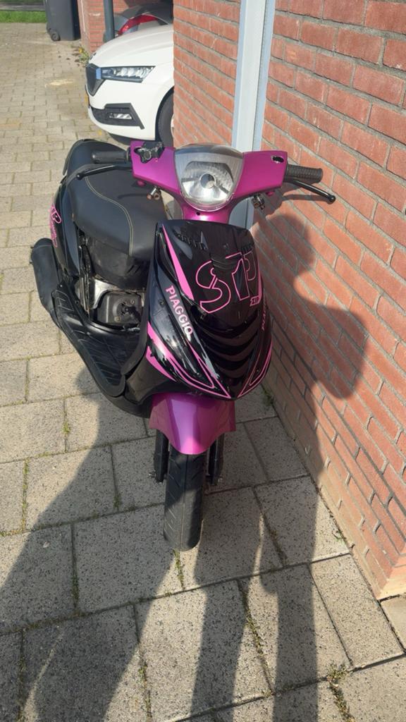 Zip 125cc skipper lx blok teruil tegen gilera runner 125/180, Ophalen of Verzenden, Zo goed als nieuw, Blok, Piaggio