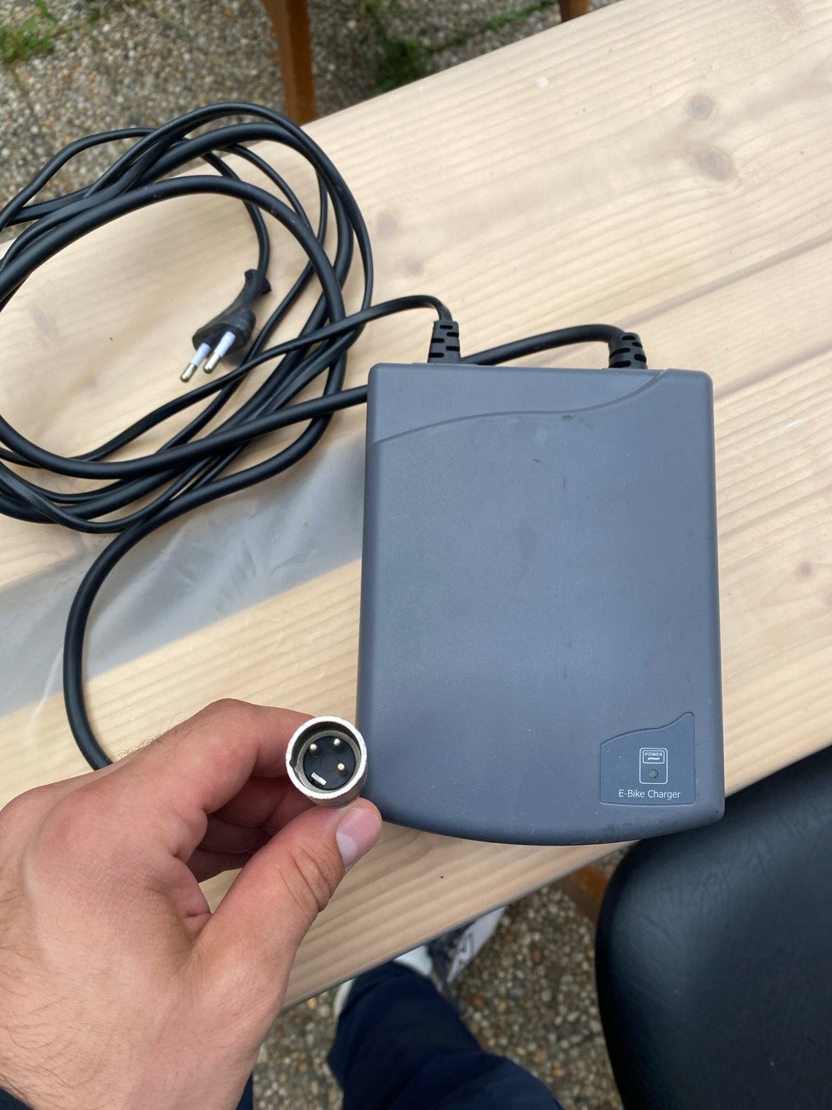 E-bike oplader 34V 3.4A voor Sparta, Batavus, Koga, Ophalen of Verzenden, Gebruikt