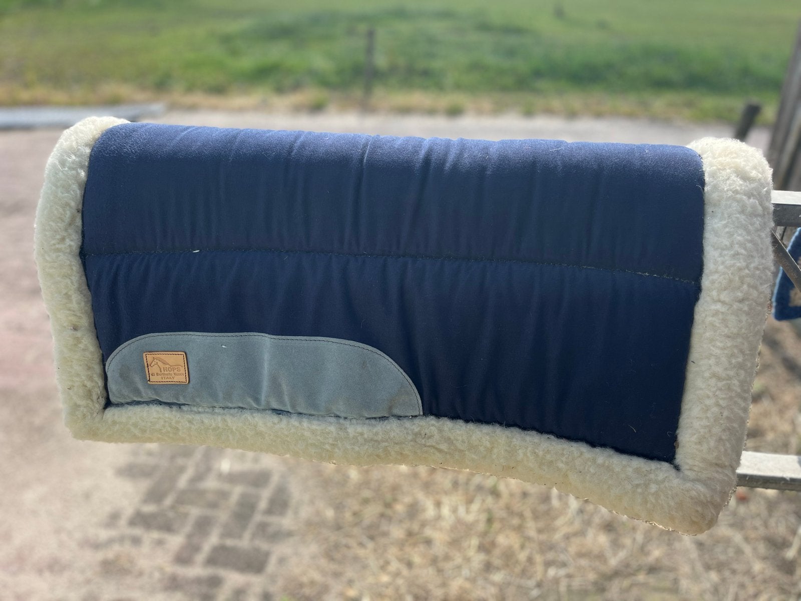 Westernpad hops Italy wol, Dieren en Toebehoren, Ophalen of Verzenden, Nieuw
