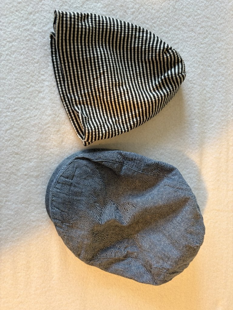 Jongensmutsje en petje, Kinderen en Baby's, Babykleding | Petten en Hoeden, Ophalen, Zo goed als nieuw, Jongetje, Pet