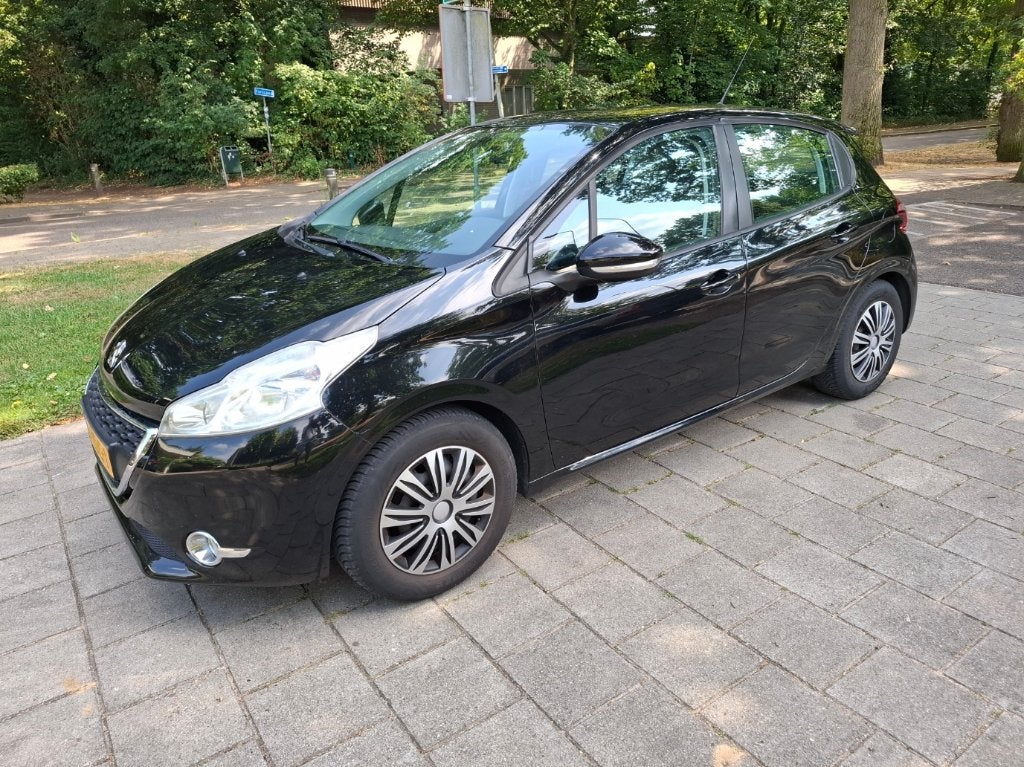 Peugeot 208 10-2012, in prima staat, Auto's, Zwart, Handgeschakeld, Particulier, Hatchback