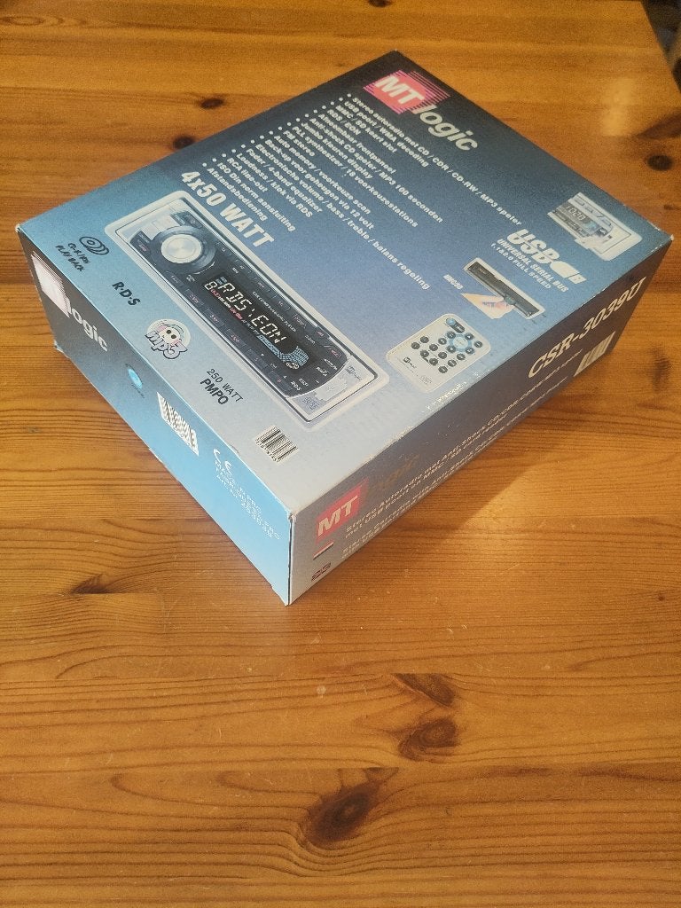 Autoradio --Ongeopend-- MT Logic CSR-3039U, Auto diversen, Autoradio's, Ophalen of Verzenden, Nieuw