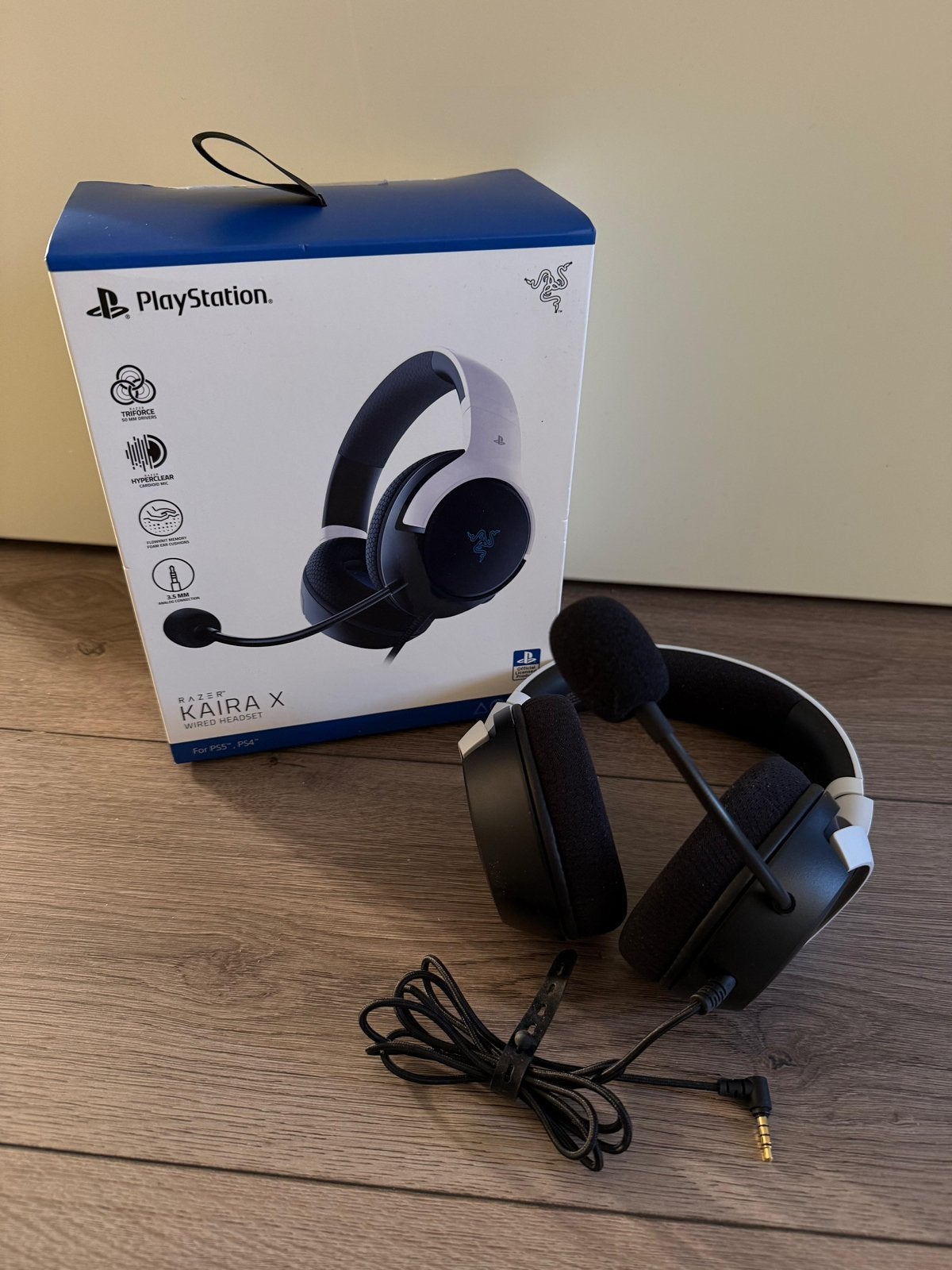 Playstation headset, Computers en Software, Headsets, Ophalen of Verzenden, Zo goed als nieuw