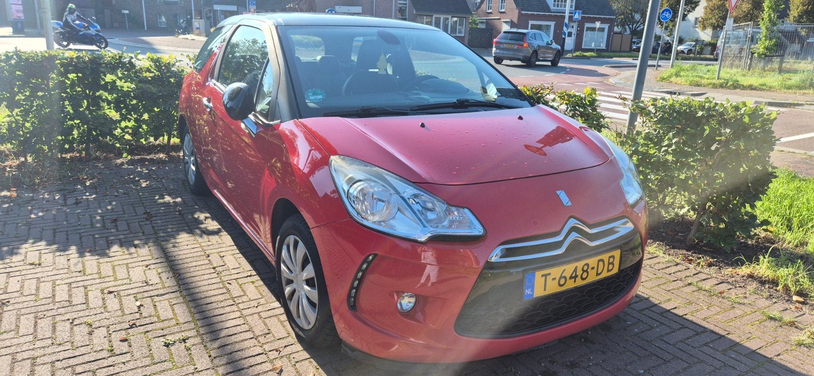 Citroën DS3 1.4 VTI 2010 Rood, Voorwielaandrijving, 40 €/maand, Handgeschakeld, 570 kg