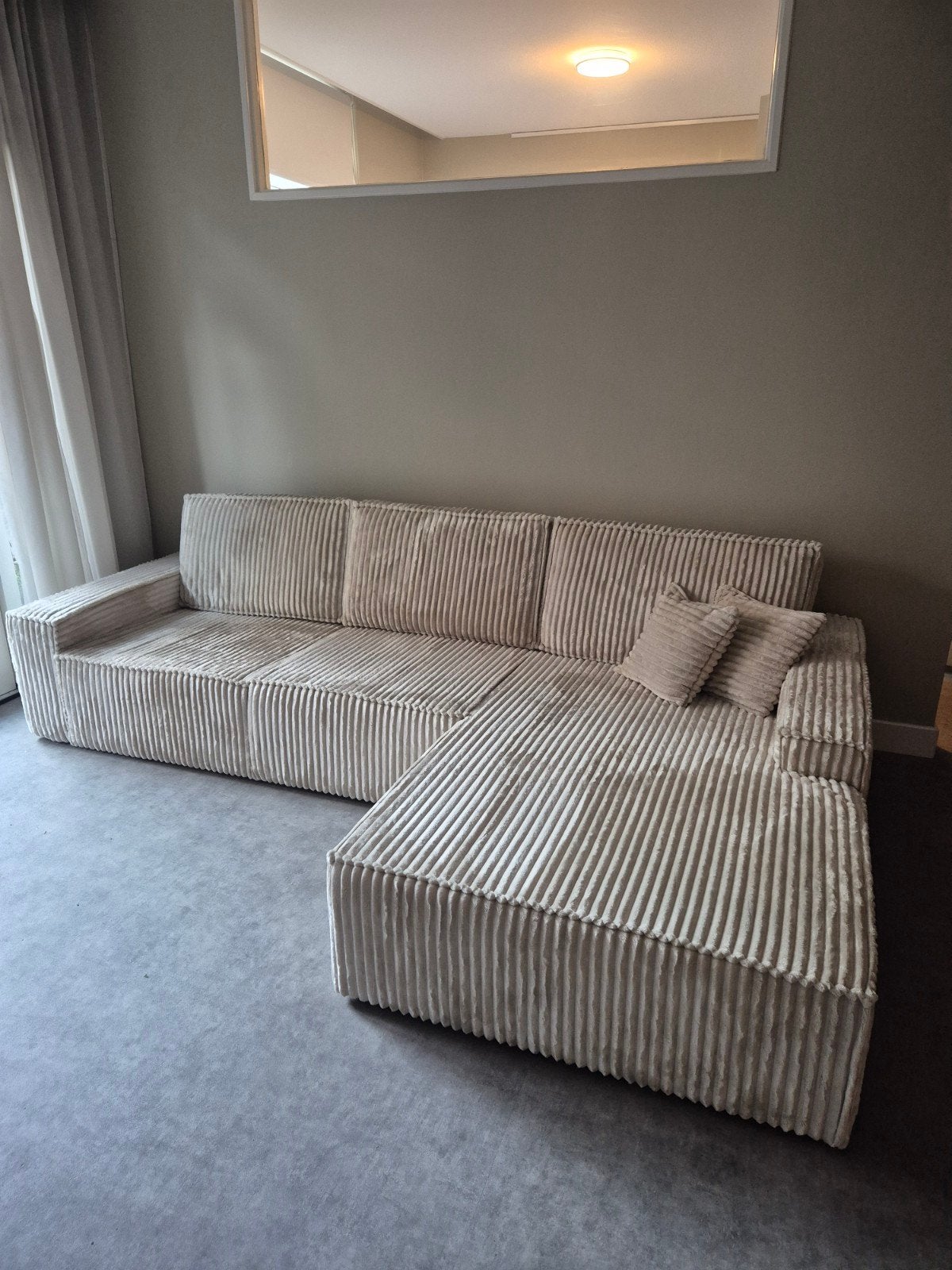 Hoekbank 3-zits chaise lounge, Meubella Manolo (Den Bosch), Ophalen, Zo goed als nieuw, Driepersoons, Hoekbank 3-zits met chaise longue Ribstof beige