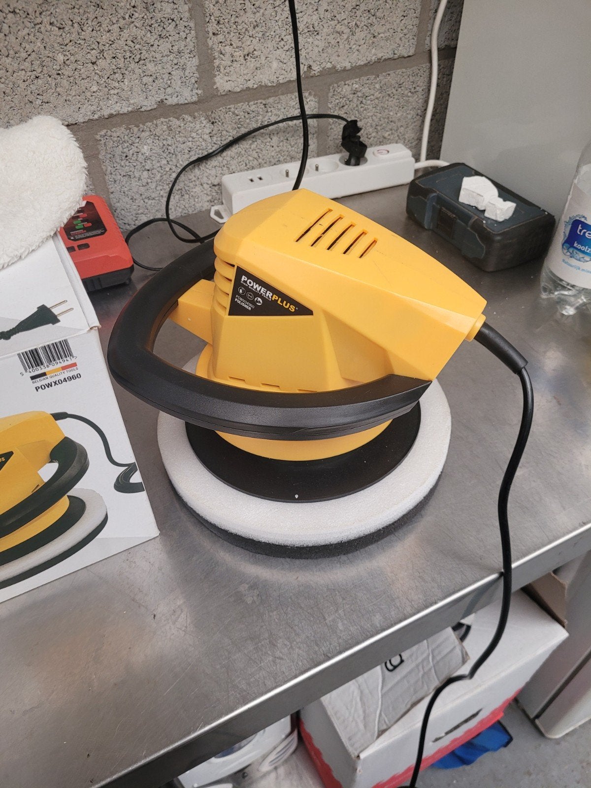 Powerplus Polijstmachine 120W, 24cm met 2 doeken, Ophalen