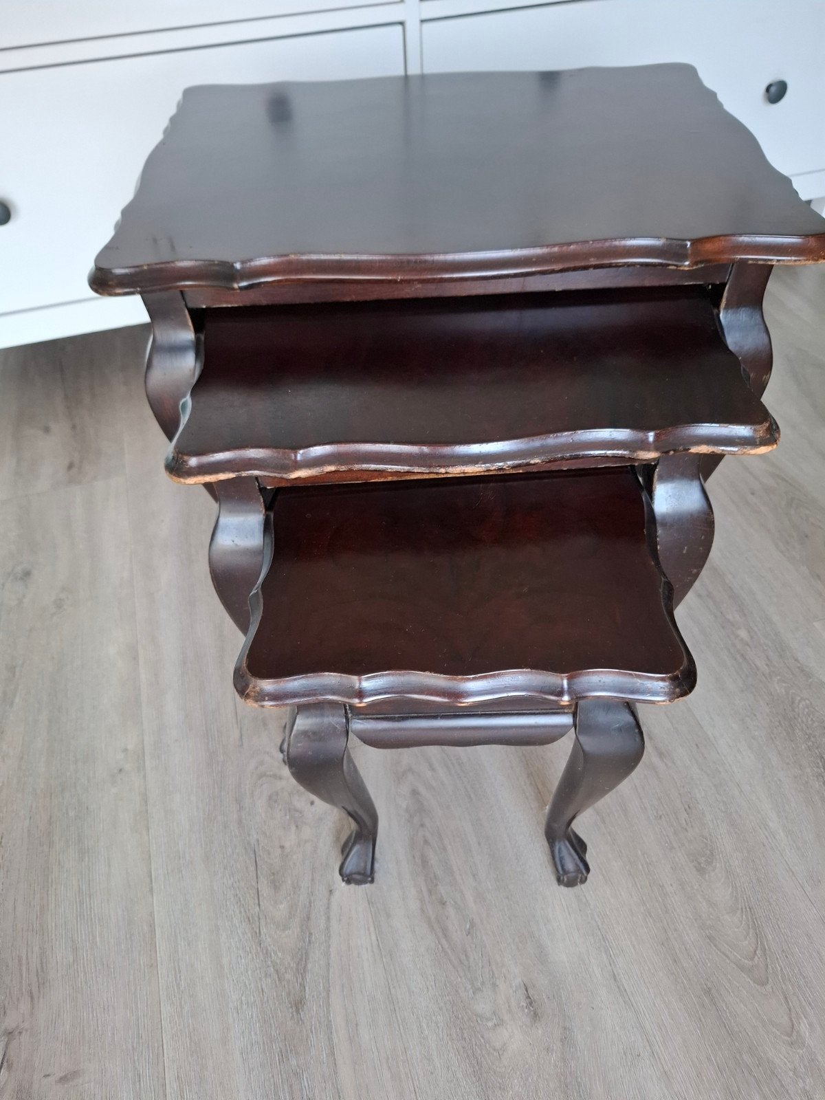 Vintage QUEEN ANN stijl bijzet tafeltjes notenhout, Minder dan 55 cm, Gebruikt, QUEEN ANN, Rechthoekig