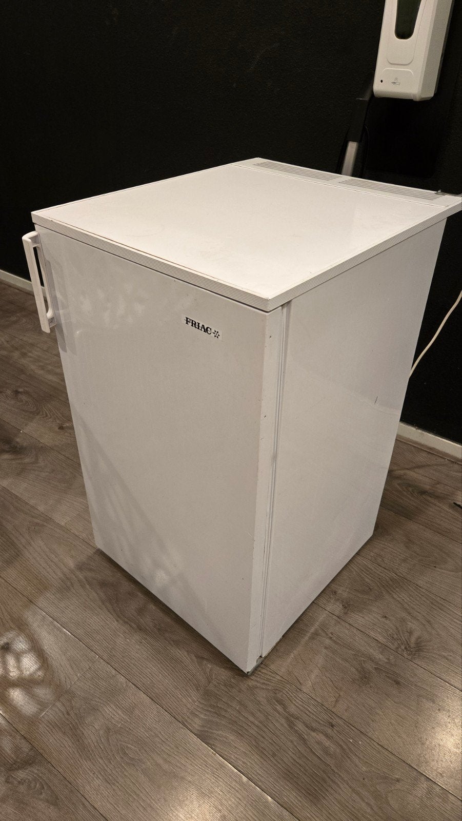 Friac Mini Fridge / Mini Koelkast - Used, Good condition, Witgoed en Apparatuur, Ophalen, Gebruikt, Minder dan 85 cm, 45 tot 60 cm