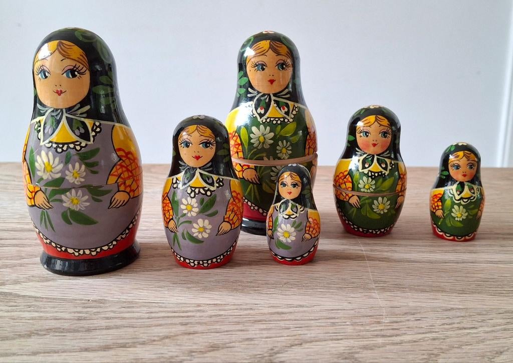 Set van 6 Russische Matroesjka poppen - Handgeschilderd, Verzamelen, Ophalen of Verzenden, Zo goed als nieuw