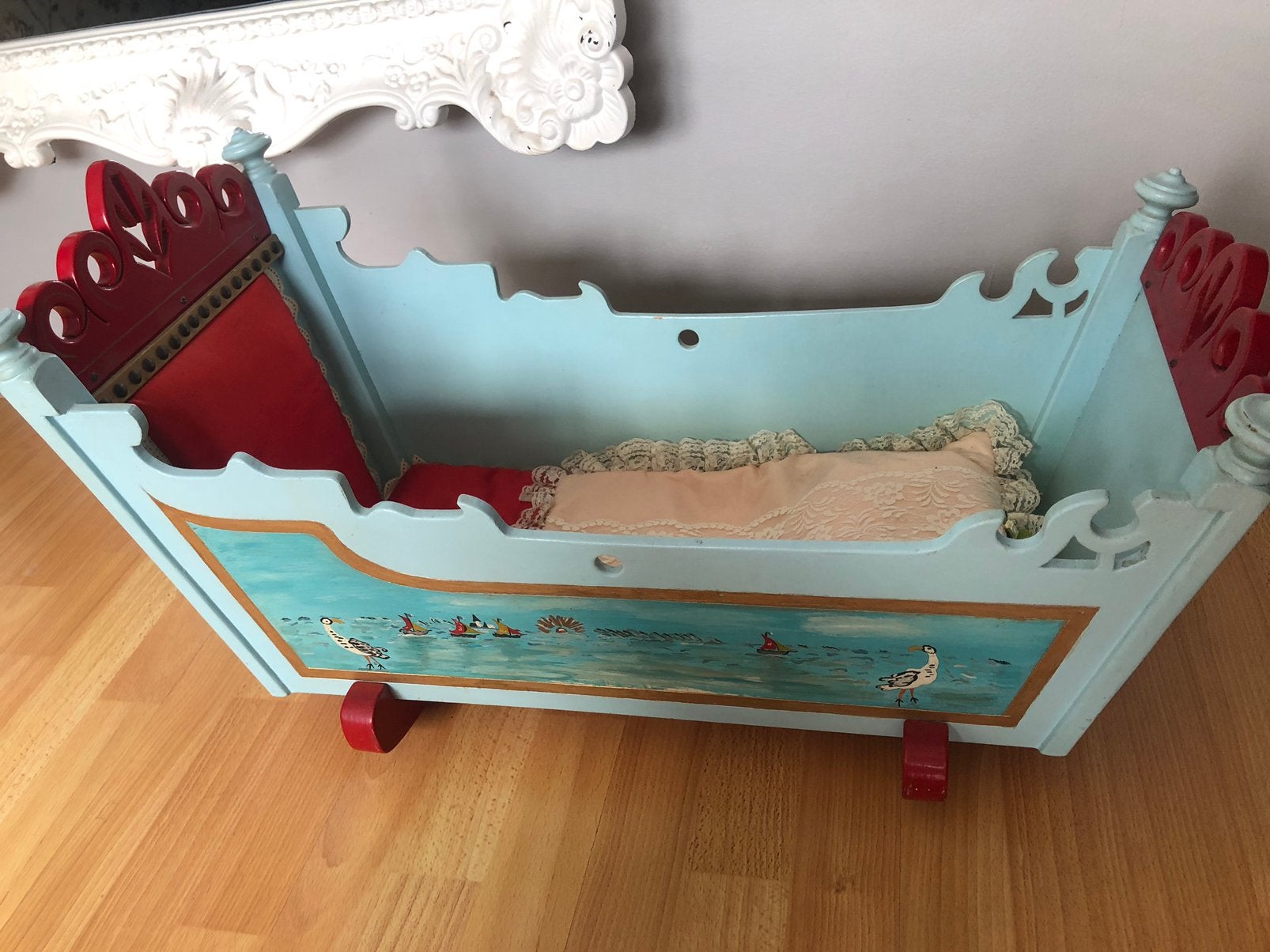 Poppenbed antiek prachtig, Ophalen