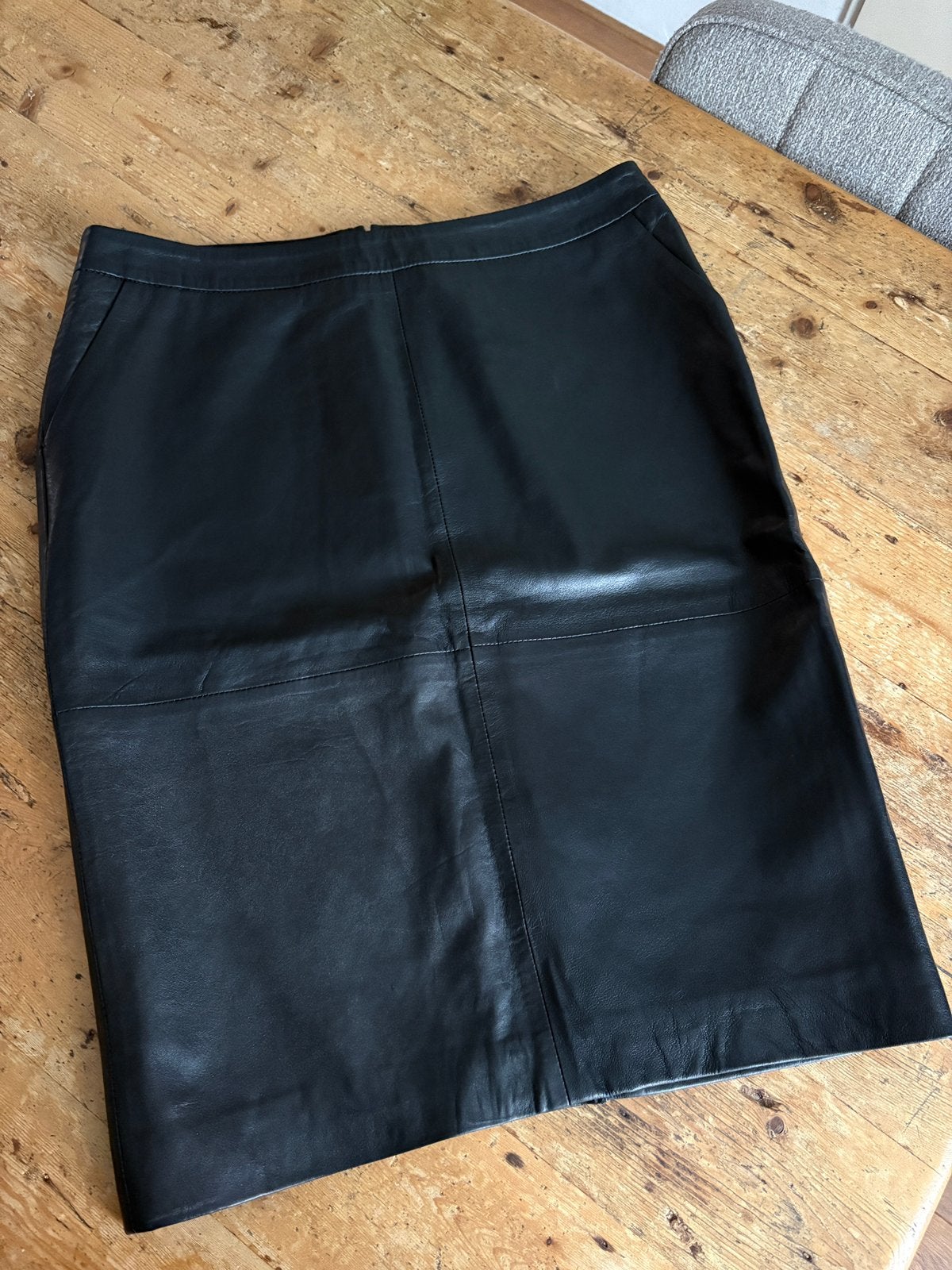Zwarte leren midi rok maat 40/42, Kleding | Dames, Zwart, Maat 42/44 (L), Ophalen of Verzenden, Zo goed als nieuw