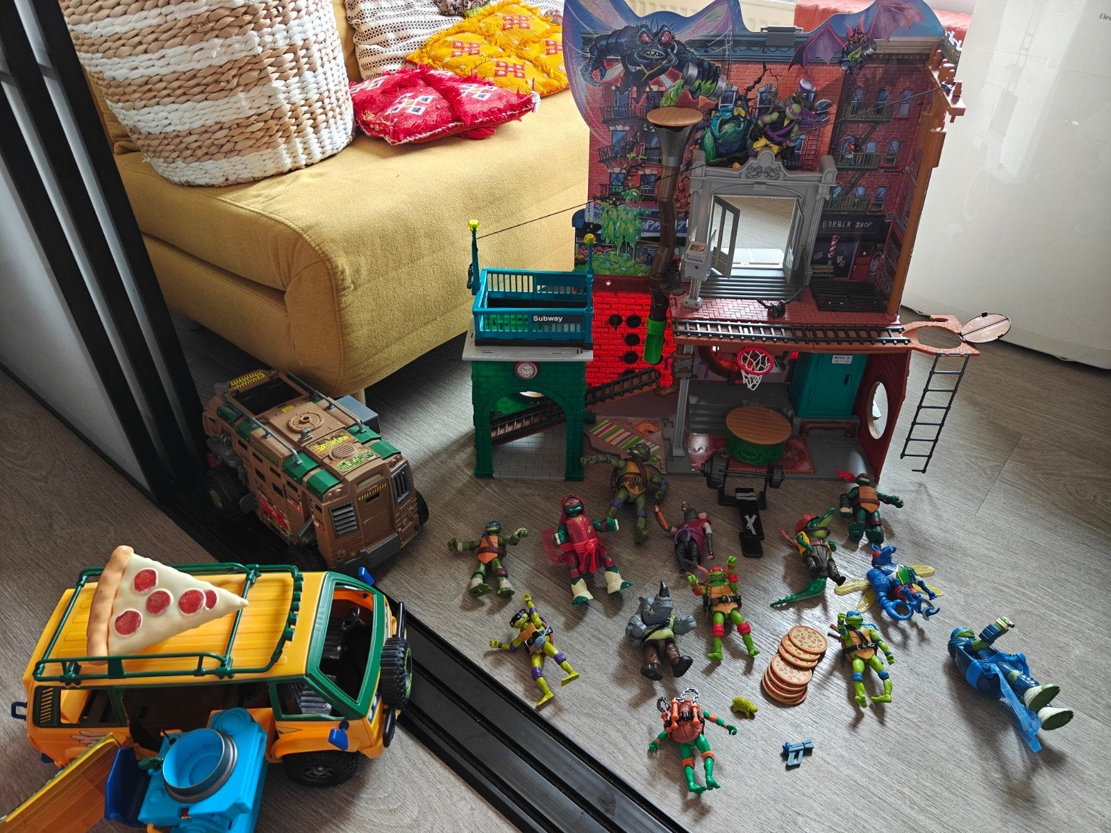 Grote Teenage Mutant Ninja Turtles Speelset met Voertuigen, Ophalen of Verzenden, Gebruikt