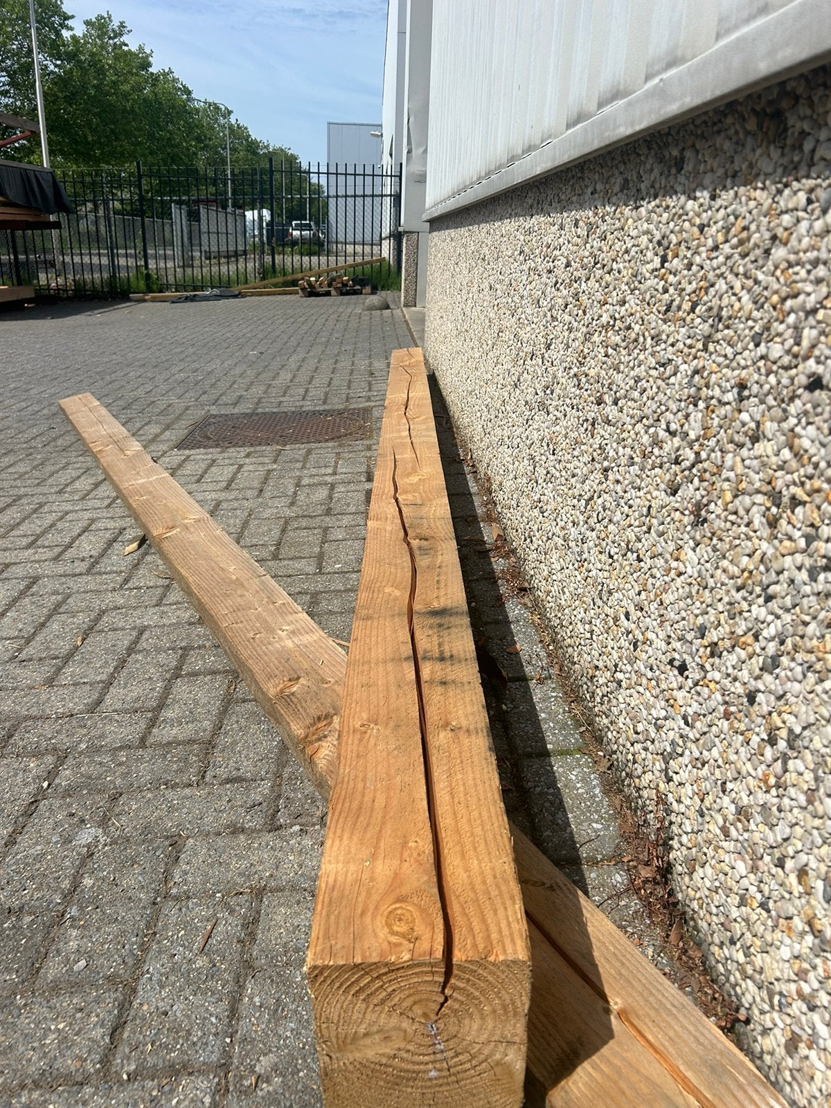 Douglas 15x15x400 cm € 10, Tuin en Terras, Ophalen of Verzenden, Nieuw, 250 cm of meer, Palen
