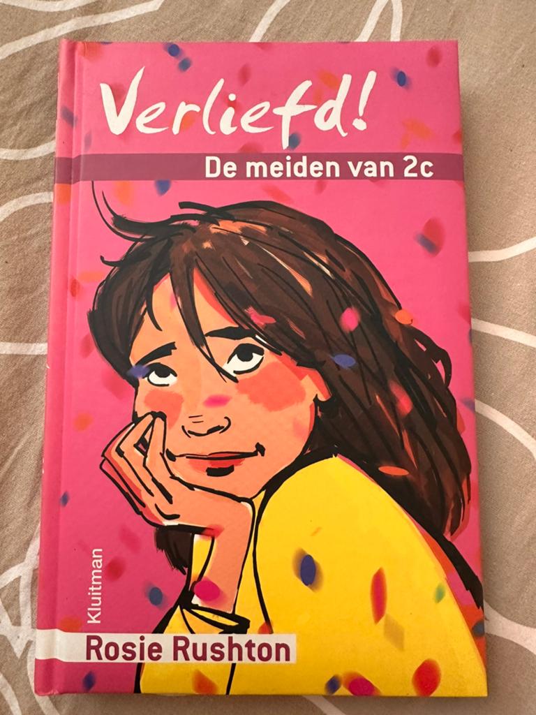Verliefd! De meiden van 2c - Rosie Rushton, Ophalen of Verzenden, Zo goed als nieuw, R. Rushton, Fictie