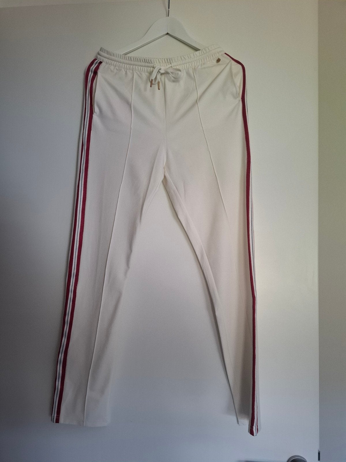 Harper & Yve broek ecru met rode streep maat M, Maat 38/40 (M), Beige, Ophalen of Verzenden, Zo goed als nieuw