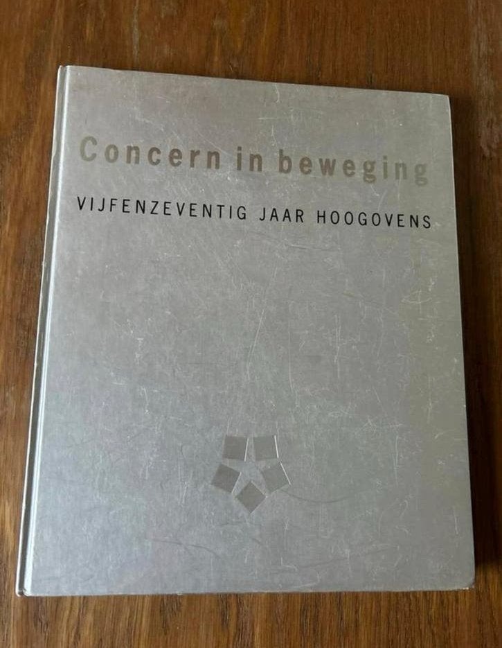 Concern in beweging 75 jaar Hoogovens, Ophalen of Verzenden, 20e eeuw of later, Gelezen