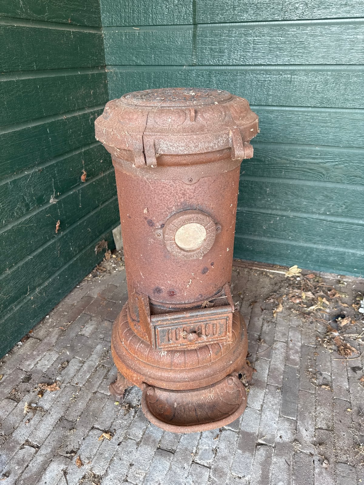 Antieke gietijzeren potkachel - decoratief object, Huis en Inrichting, Kachels, Ophalen, Potkachel, Gebruikt, Overige brandstoffen