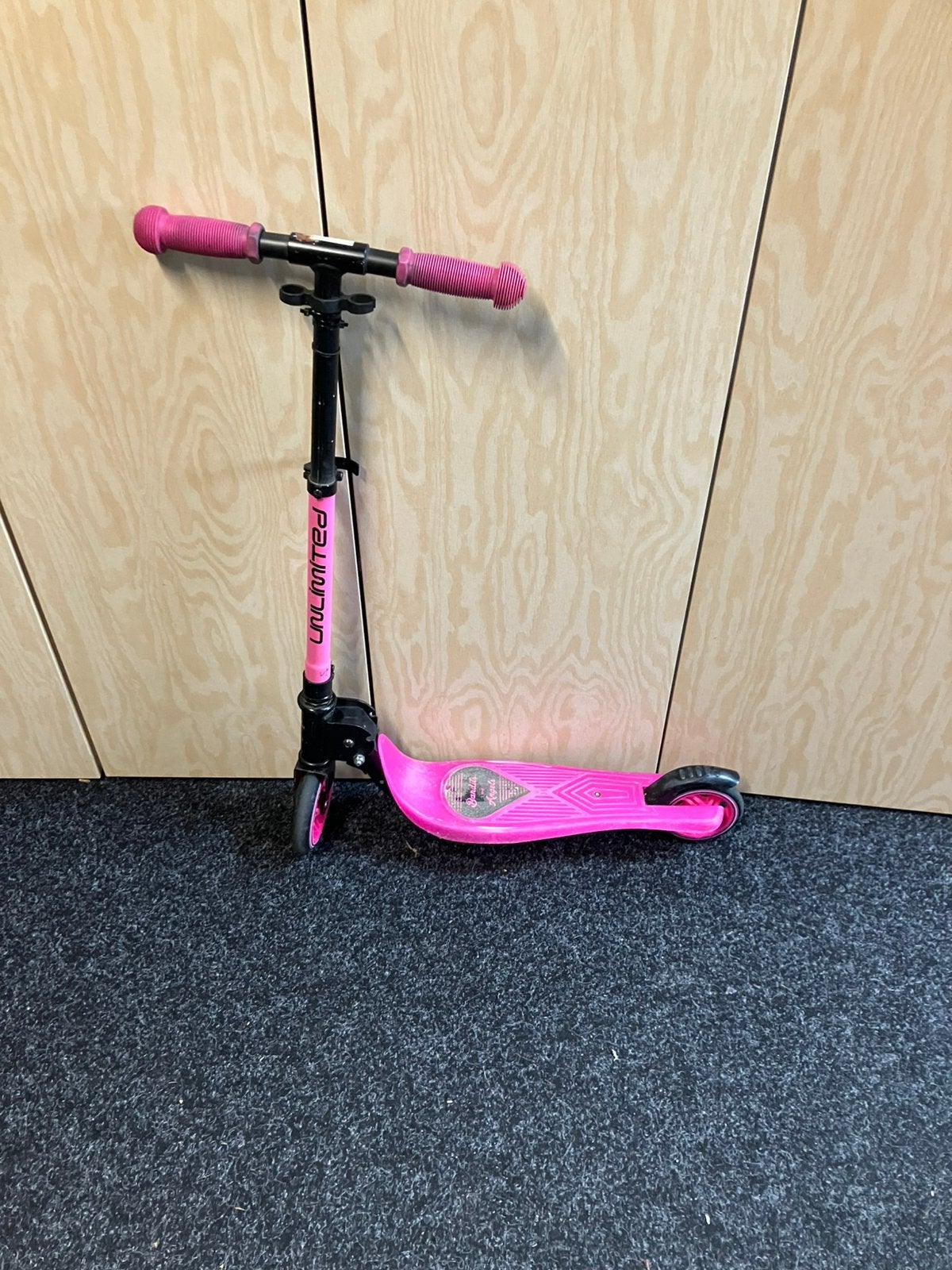 Step roze Bandits & Angels, Fietsen en Brommers, Steps, Ophalen, Gebruikt, Gewone step