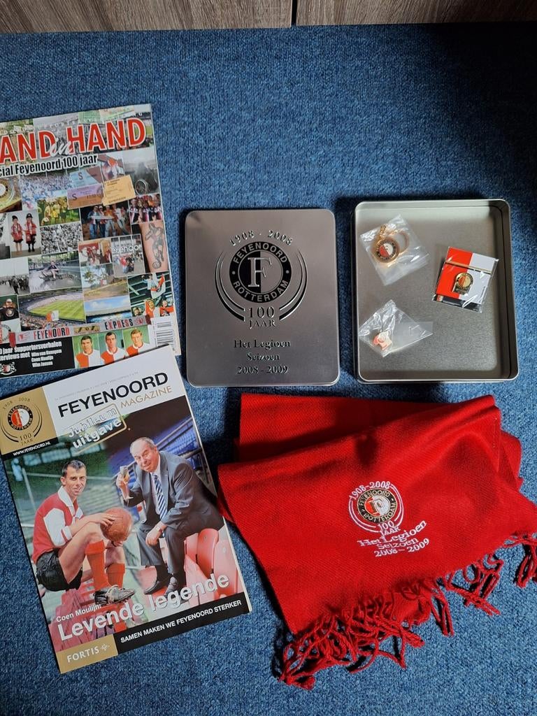 Feyenoord 100 jaar jubileumverzameling, Ophalen of Verzenden, Zo goed als nieuw